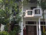 Upstair house for rent in Nugegoda