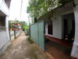 HOUSE FOR SALE  IN  THALAWATHUGODA