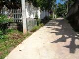 land for sale in Yakkala (in kirindiwela road)